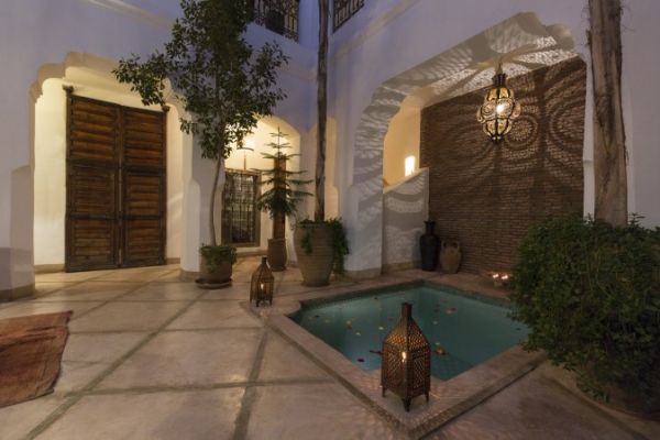 Le patio de nuit